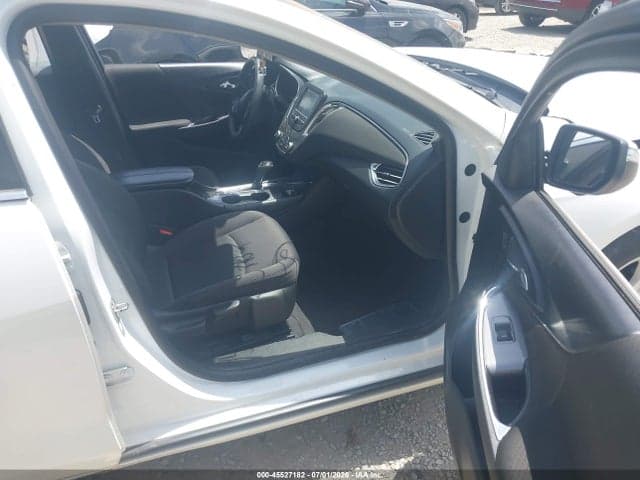 2017 CHEVROLET MALIBU 1LT 5