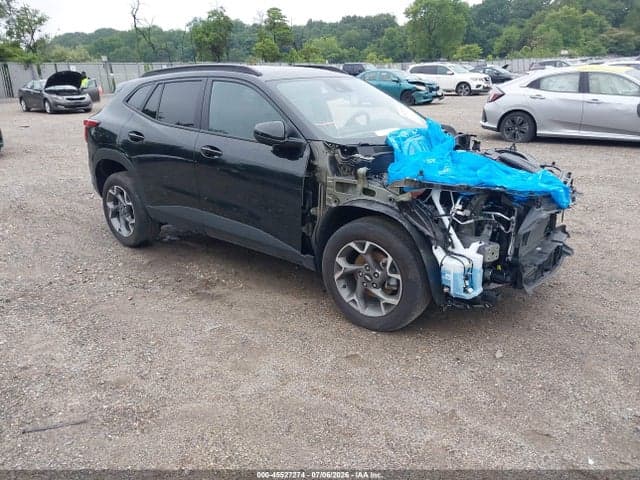 2025 CHEVROLET TRAX FWD LT - 1