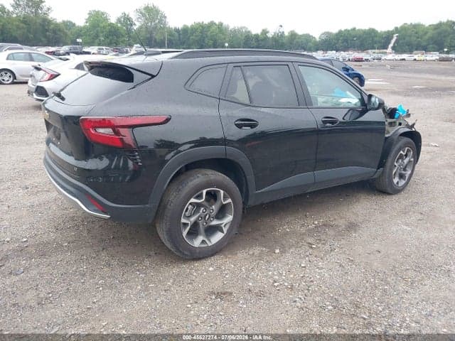 2025 CHEVROLET TRAX FWD LT 4
