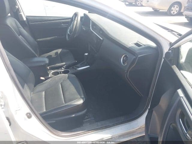 2017 TOYOTA COROLLA XLE 5