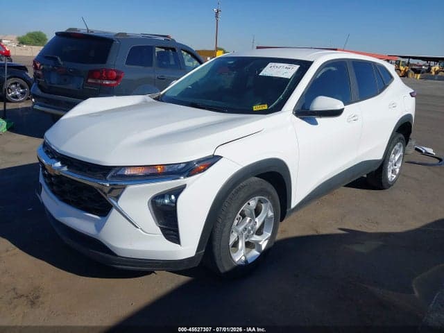2024 CHEVROLET TRAX FWD SP 2