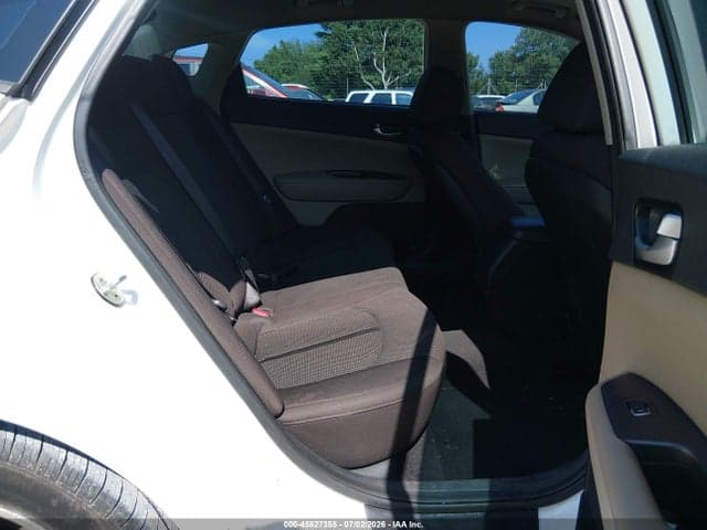 2016 KIA OPTIMA LX 8