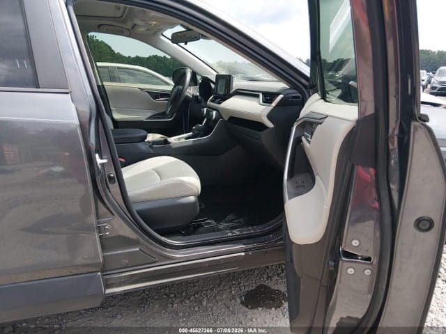 2019 TOYOTA RAV4 XLE PREMIUM 5