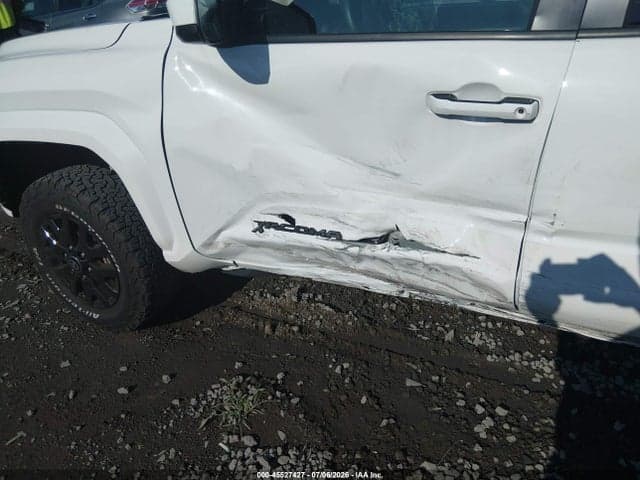 2024 TOYOTA TACOMA SR5 6
