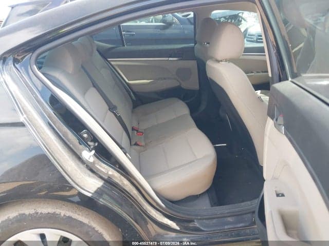 2020 HYUNDAI ELANTRA SE 8