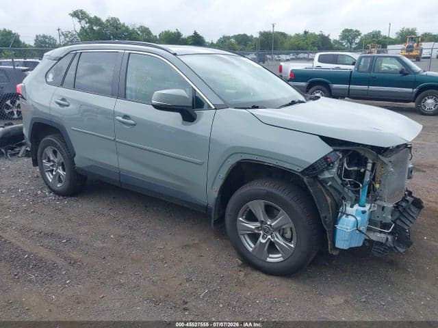 2023 TOYOTA RAV4 XLE 1