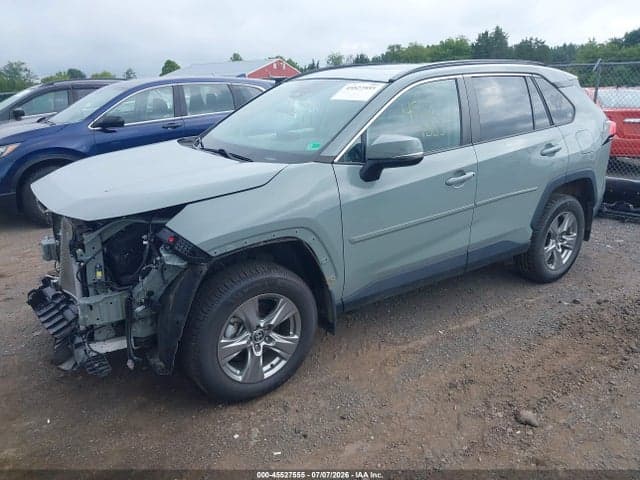 2023 TOYOTA RAV4 XLE 2