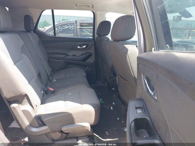 2018 CHEVROLET TRAVERSE LS 8