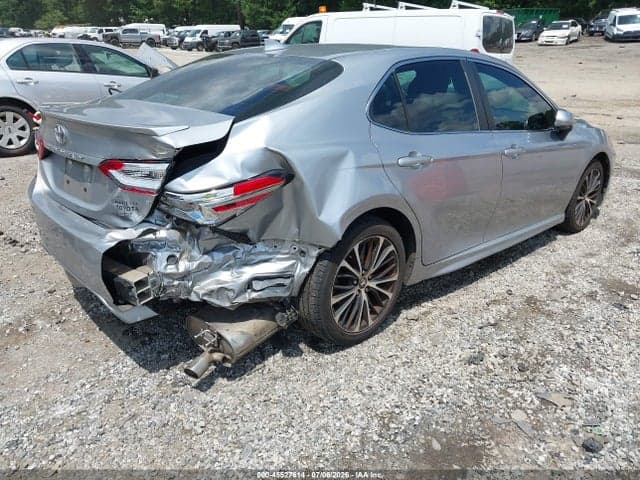 2019 TOYOTA CAMRY SE 4