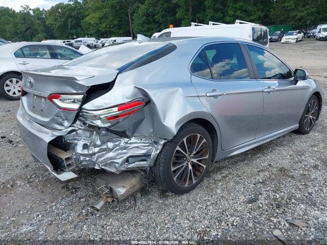 2019 TOYOTA CAMRY SE 6