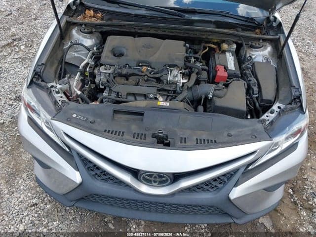 2019 TOYOTA CAMRY SE 10