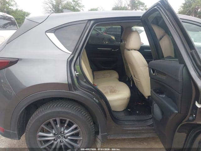 2017 MAZDA CX-5 TOURING 8