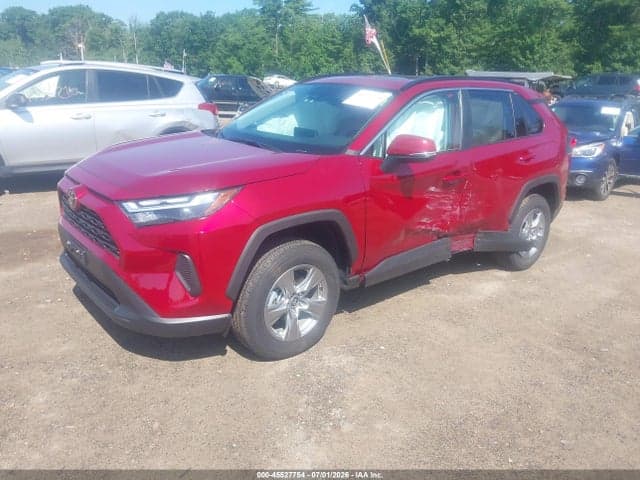 2025 TOYOTA RAV4 XLE 2