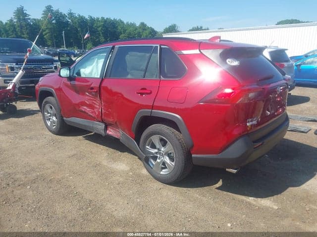 2025 TOYOTA RAV4 XLE 3