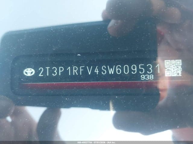 2025 TOYOTA RAV4 XLE 9