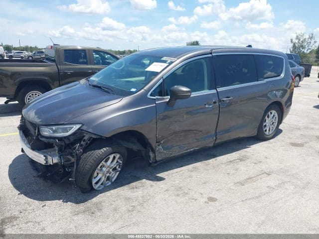 2023 CHRYSLER PACIFICA TOURING L 2