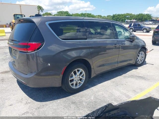 2023 CHRYSLER PACIFICA TOURING L 4