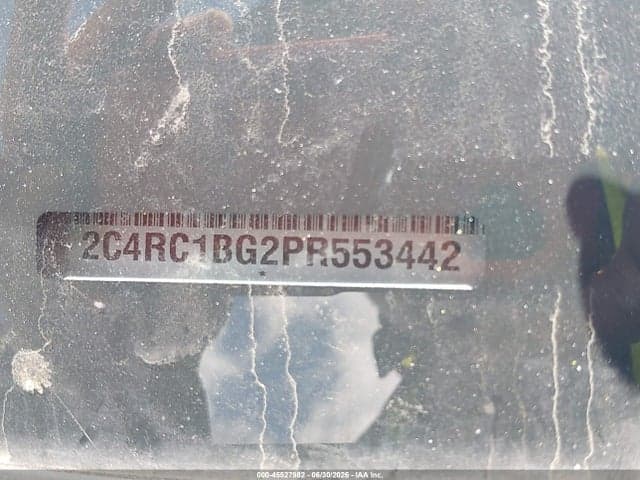 2023 CHRYSLER PACIFICA TOURING L 9