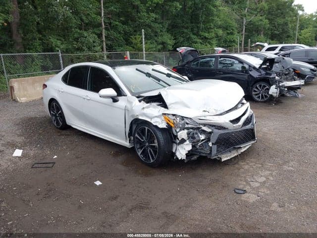 2020 TOYOTA CAMRY XSE - 1