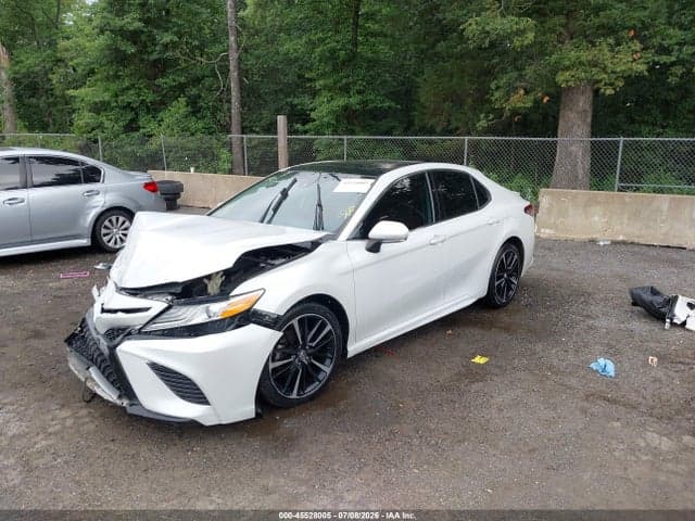 2020 TOYOTA CAMRY XSE 2