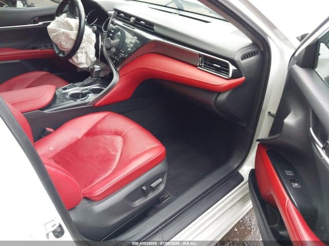 2020 TOYOTA CAMRY XSE 5