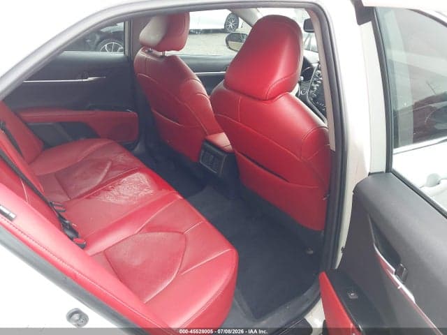 2020 TOYOTA CAMRY XSE 8