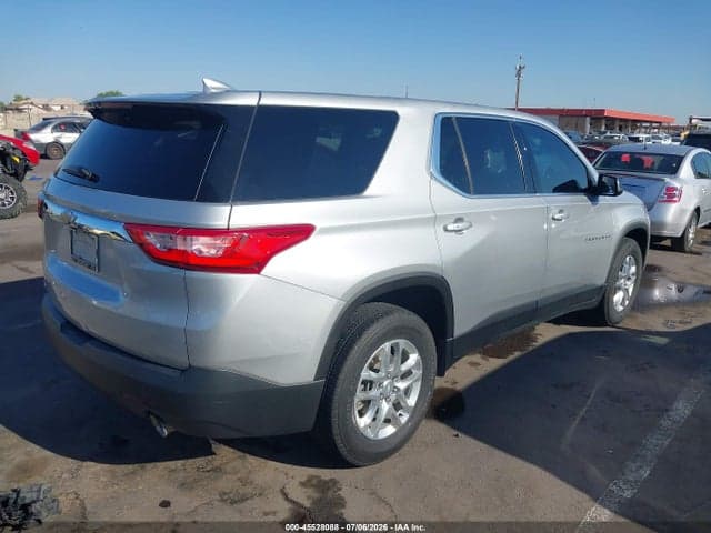 2021 CHEVROLET TRAVERSE FWD LS 4