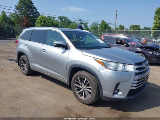 2017 TOYOTA HIGHLANDER XLE - 1