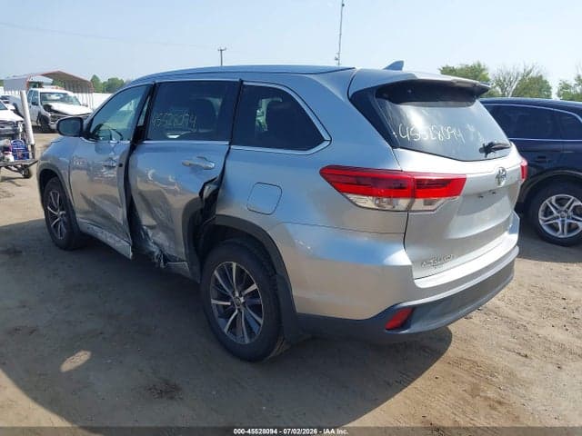 2017 TOYOTA HIGHLANDER XLE 3