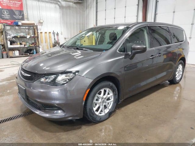 2022 CHRYSLER VOYAGER LX 2
