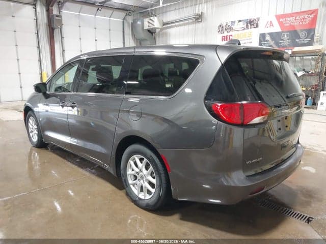 2022 CHRYSLER VOYAGER LX 3