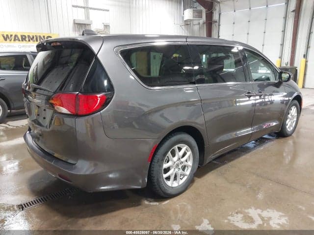 2022 CHRYSLER VOYAGER LX 4