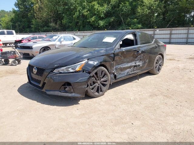 2022 NISSAN ALTIMA SR FWD 2