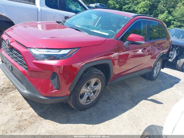 2025 TOYOTA RAV4 XLE 2