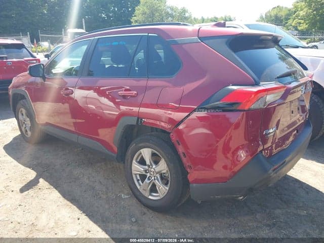 2025 TOYOTA RAV4 XLE 3