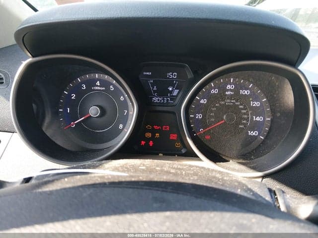 2016 HYUNDAI ELANTRA SE 7