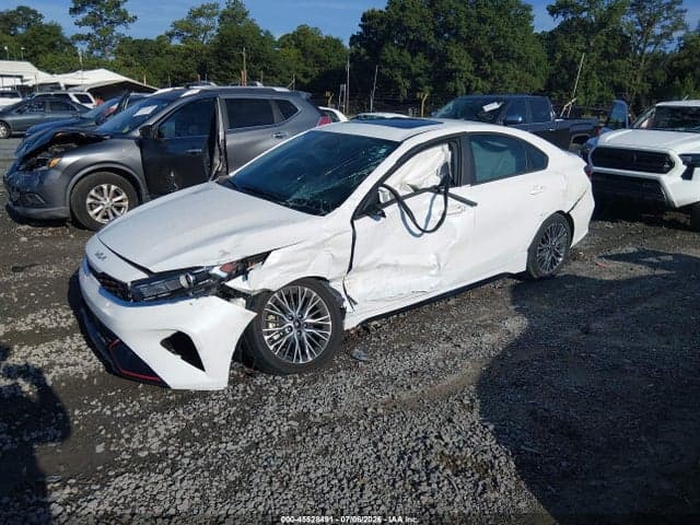 2024 KIA FORTE GT-LINE 2