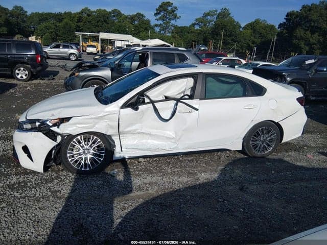 2024 KIA FORTE GT-LINE 14