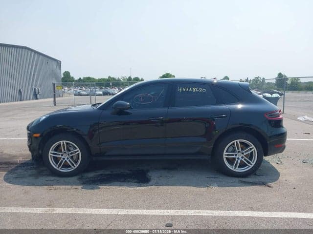2017 PORSCHE MACAN S 14