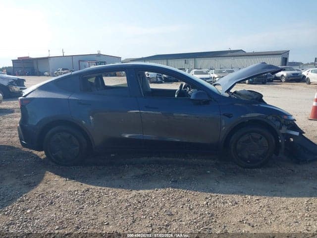 2026 TESLA MODEL Y 12
