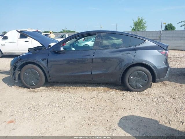 2026 TESLA MODEL Y 13