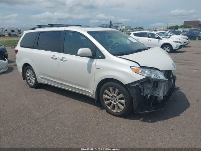 2017 TOYOTA SIENNA XLE PREMIUM 7 PASSENGER - 1