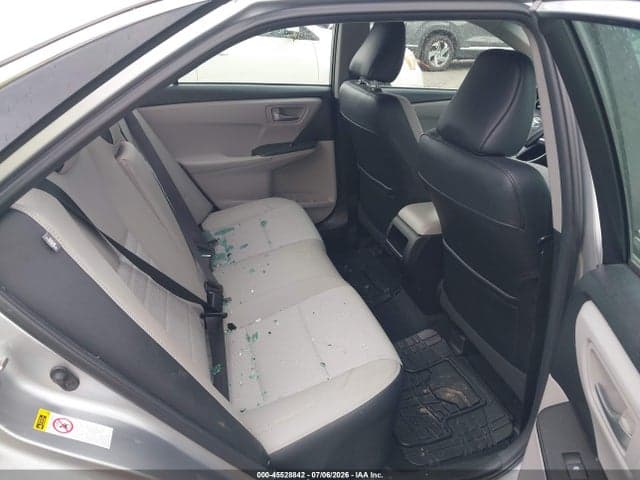 2017 TOYOTA CAMRY SE 8