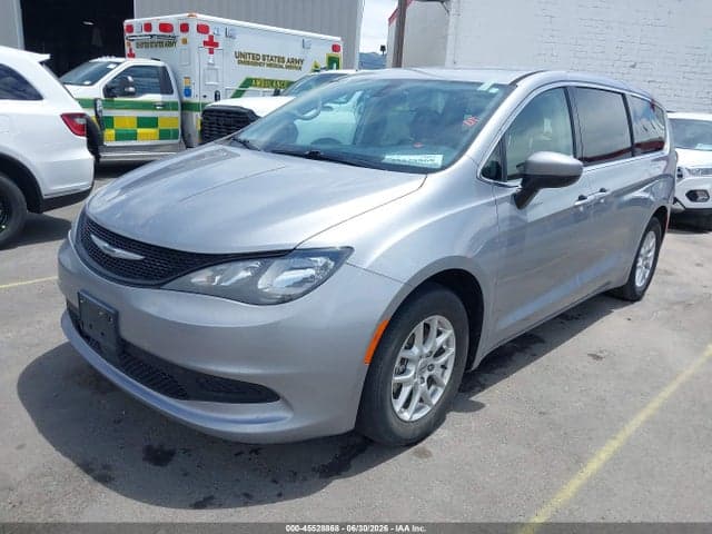 2021 CHRYSLER VOYAGER LX 2