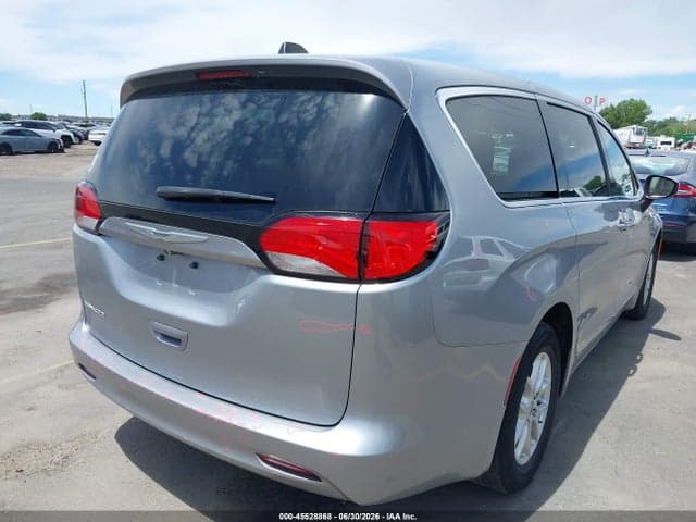 2021 CHRYSLER VOYAGER LX 4