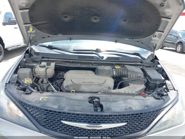 2021 CHRYSLER VOYAGER LX 10