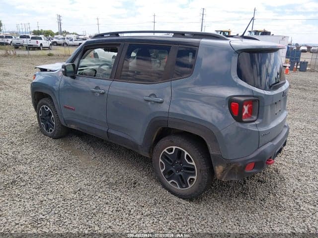 2017 JEEP RENEGADE TRAILHAWK 4X4 3