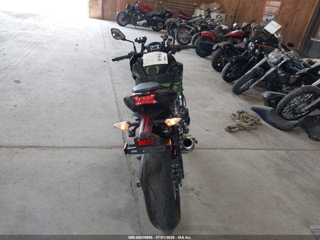 2024 KAWASAKI ZR900 M 4