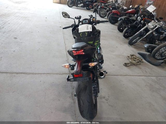 2024 KAWASAKI ZR900 M 6
