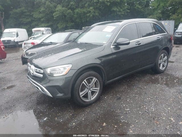 2020 MERCEDES-BENZ GLC 300 2